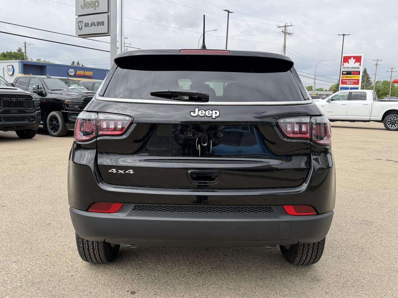 2026 Jeep Compass Sport 4x4 | 2L Turbo | Backup Camera | Bluetooth | Keyless Entry | Heated Seats Redwater AB