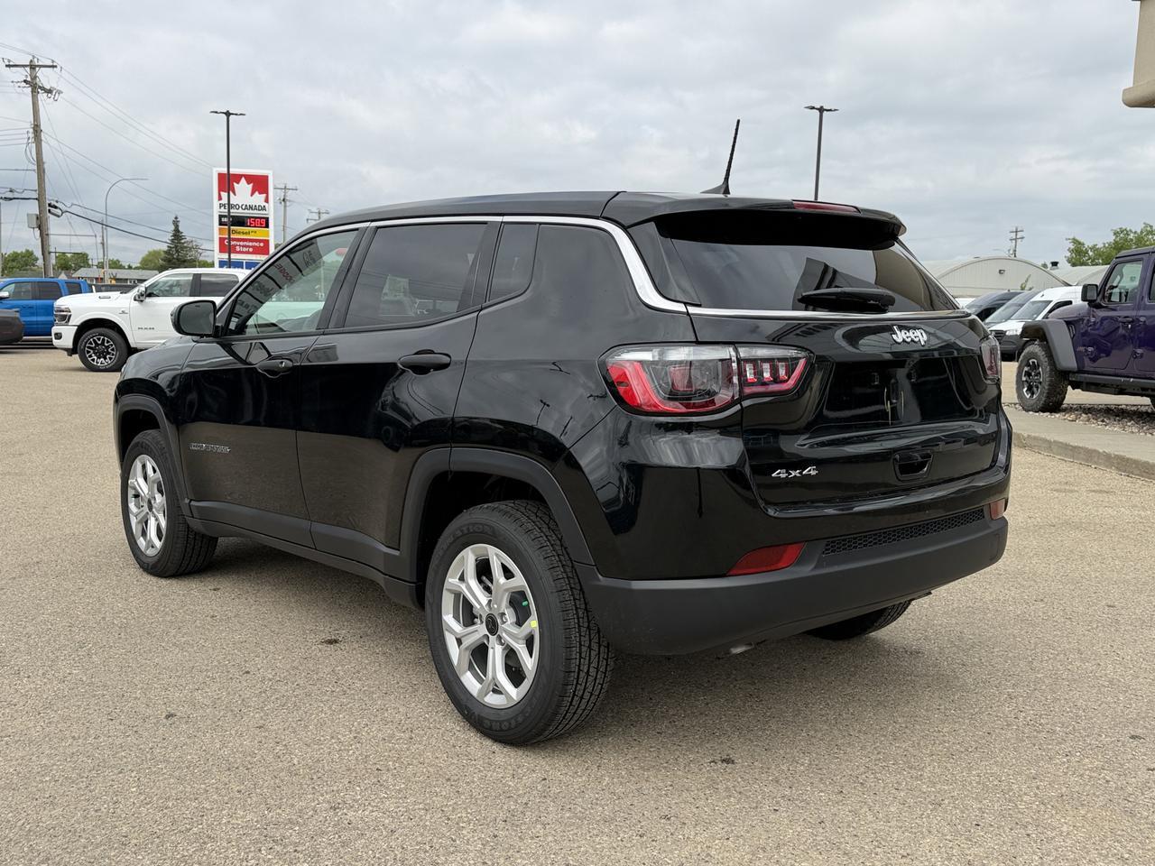 2026 Jeep Compass Sport 4x4 | 2L Turbo | Backup Camera | Bluetooth | Keyless Entry | Heated Seats Redwater AB