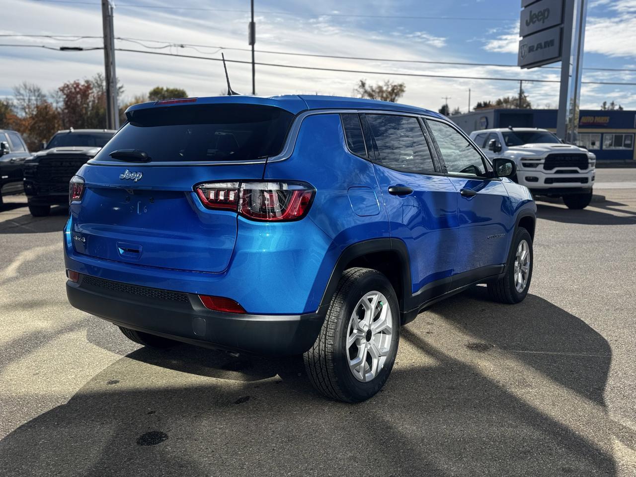 2026 Jeep Compass Sport 4x4 | 2L Turbo | Hydro Blue Pearl | Backup Camera | Heated Seats Redwater AB