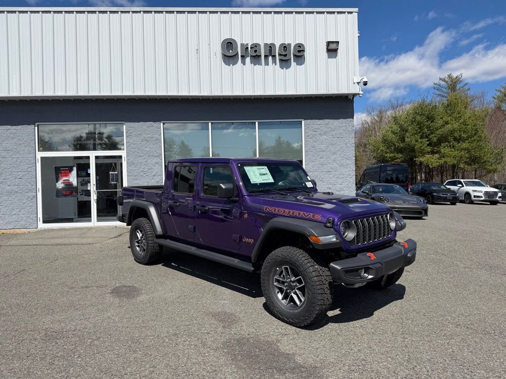 2026 Jeep Gladiator MOJAVE 4X4 Orange MA