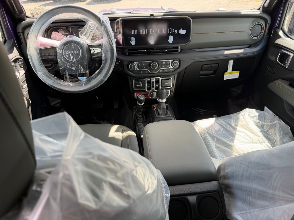 2026 Jeep Gladiator MOJAVE 4X4 Orange MA