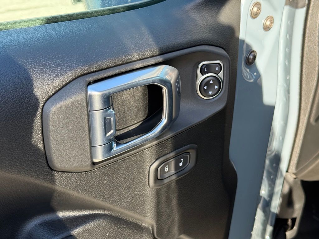 2026 Jeep Gladiator Mojave Crestwood KY