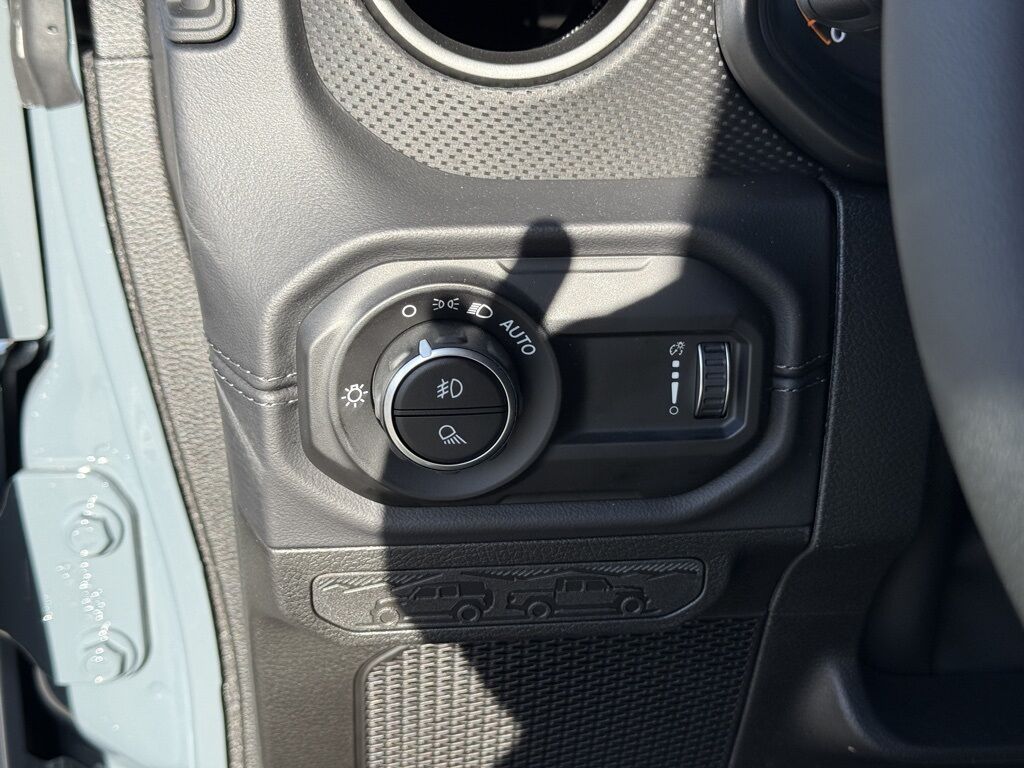 2026 Jeep Gladiator Mojave Crestwood KY