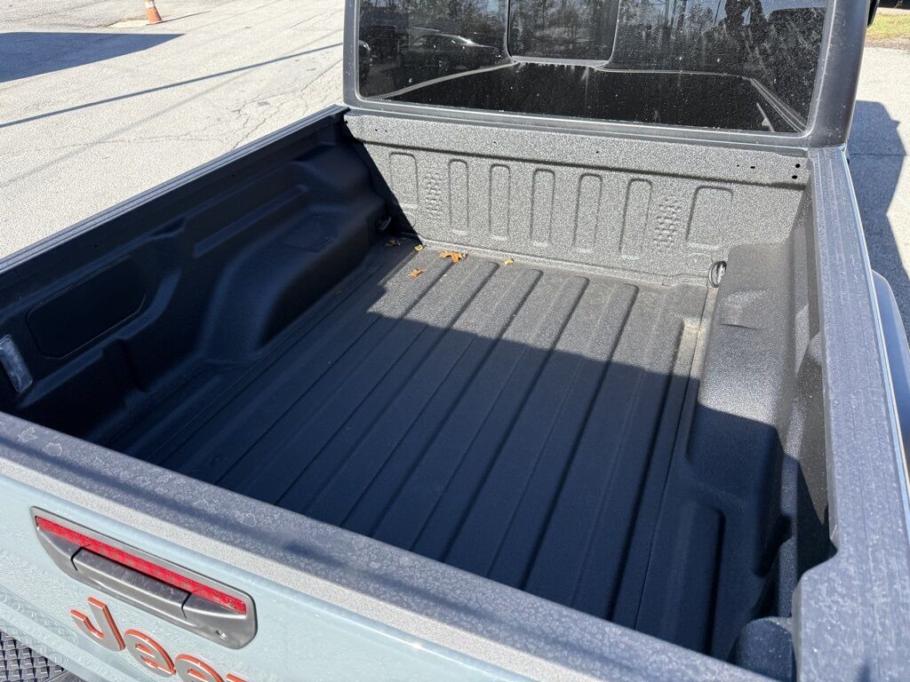 2026 Jeep Gladiator Mojave Crestwood KY