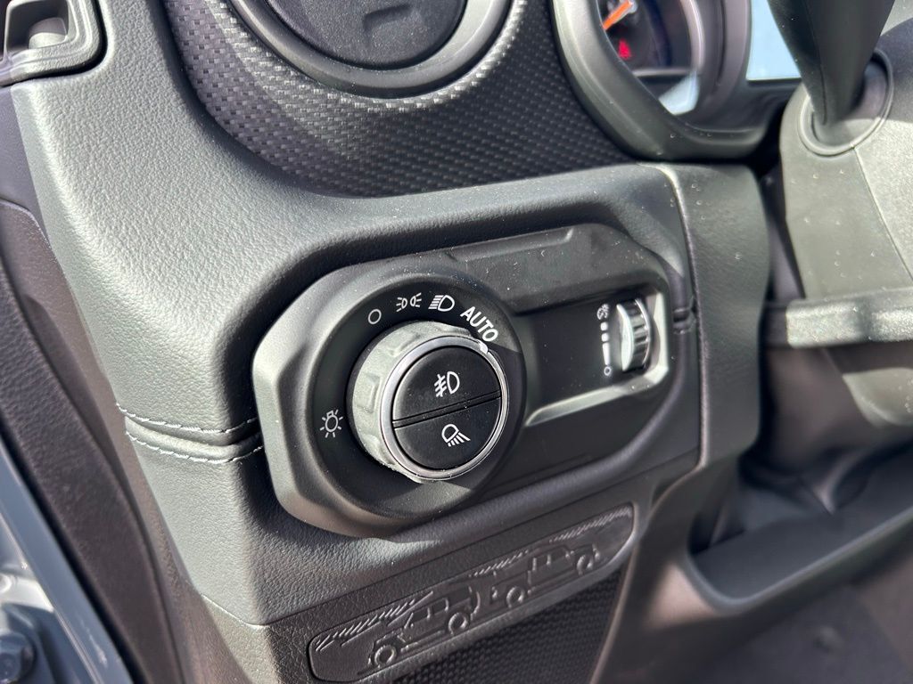 2026 Jeep Gladiator Mojave Crestwood KY