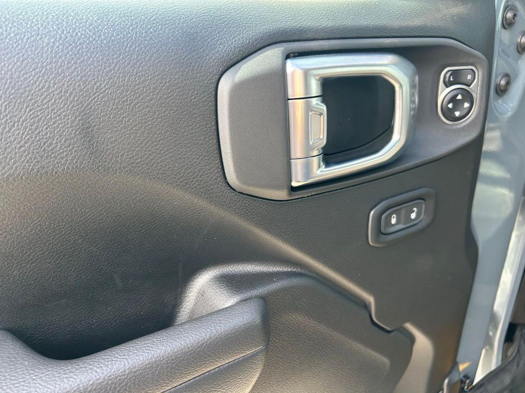 2026 Jeep Gladiator Mojave Crestwood KY