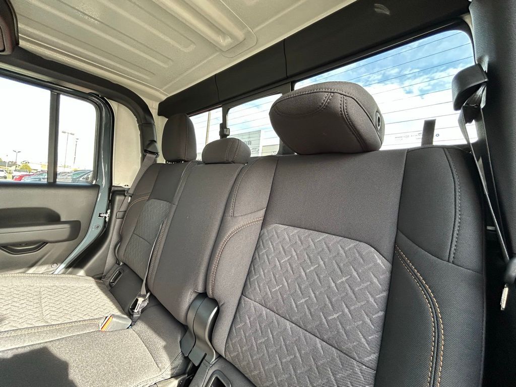 2026 Jeep Gladiator Mojave Crestwood KY