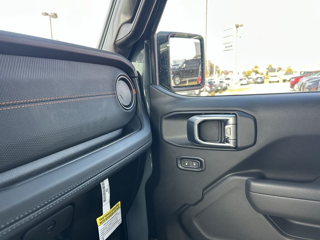 2026 Jeep Gladiator Mojave Crestwood KY