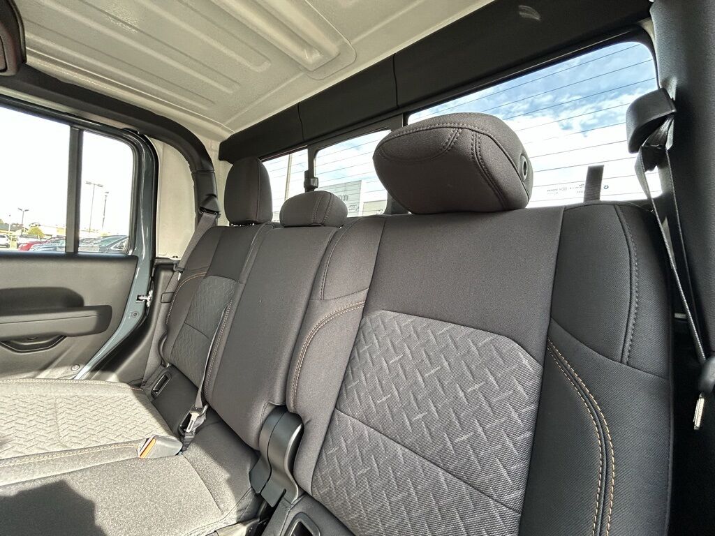 2026 Jeep Gladiator Mojave Crestwood KY