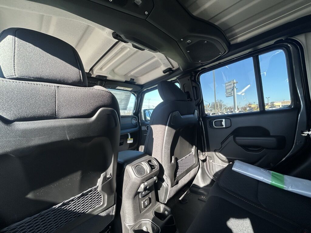 2026 Jeep Gladiator Mojave Crestwood KY