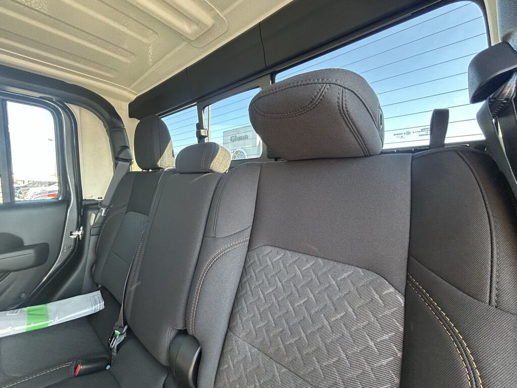 2026 Jeep Gladiator Mojave Crestwood KY