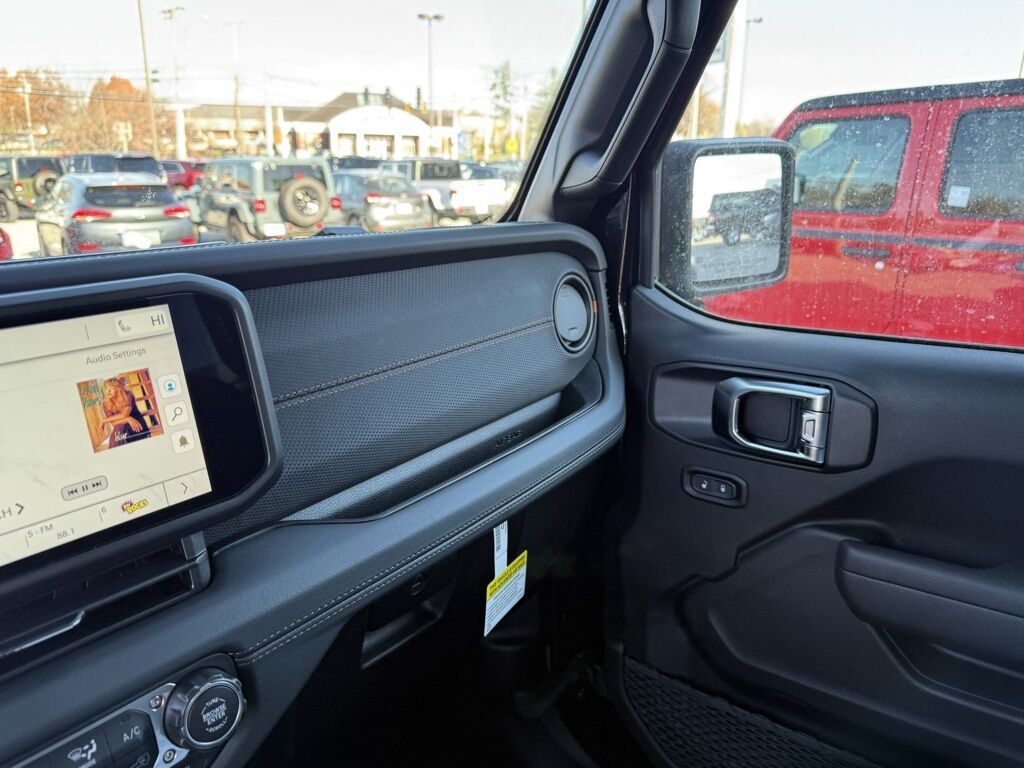 2026 Jeep Gladiator Mojave Crestwood KY