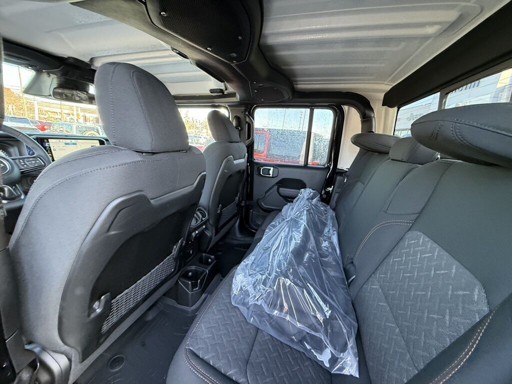 2026 Jeep Gladiator Mojave Crestwood KY