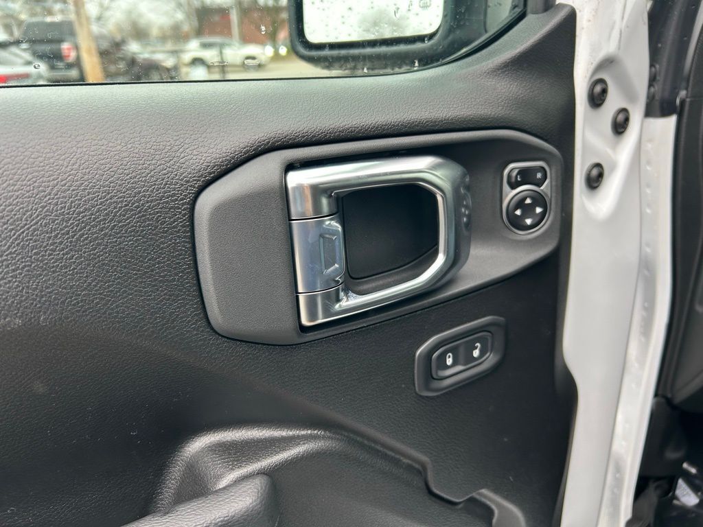 2026 Jeep Gladiator Mojave Crestwood KY