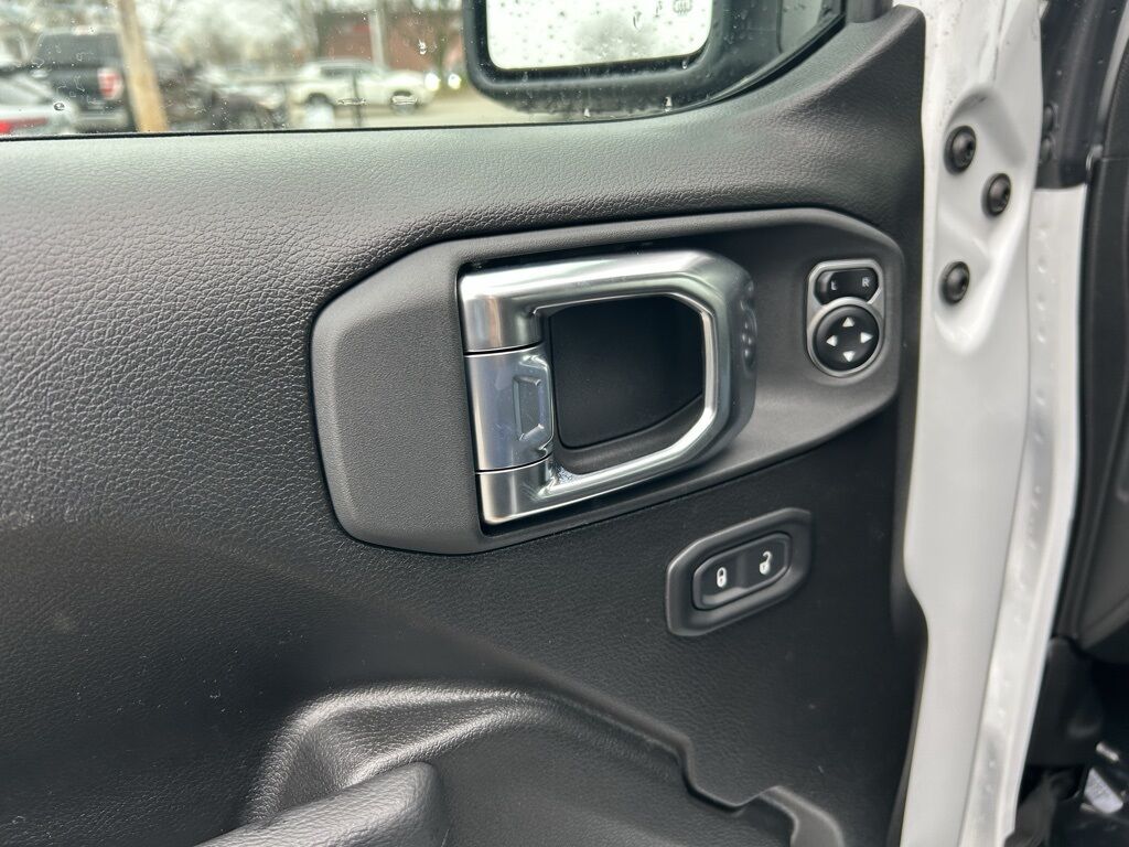 2026 Jeep Gladiator Mojave Crestwood KY