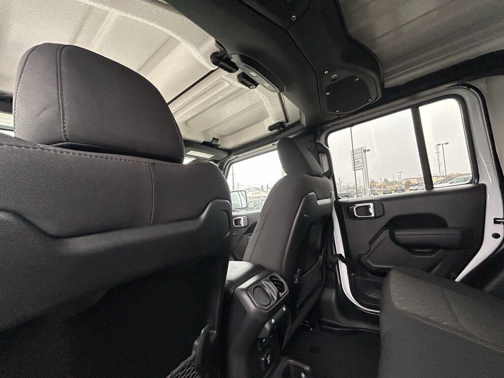 2026 Jeep Gladiator Mojave Crestwood KY