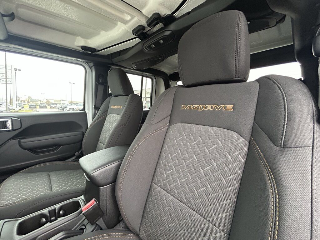 2026 Jeep Gladiator Mojave Crestwood KY