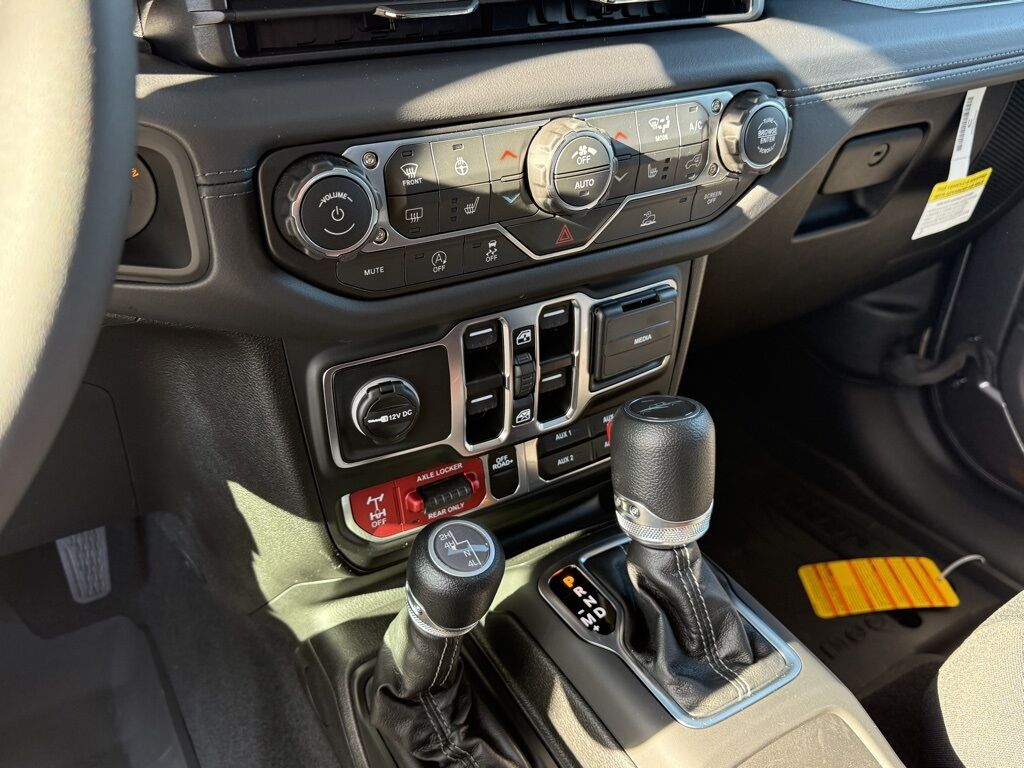 2026 Jeep Gladiator Mojave Crestwood KY