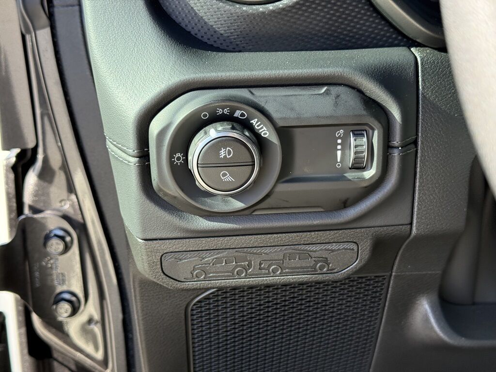 2026 Jeep Gladiator Mojave Crestwood KY