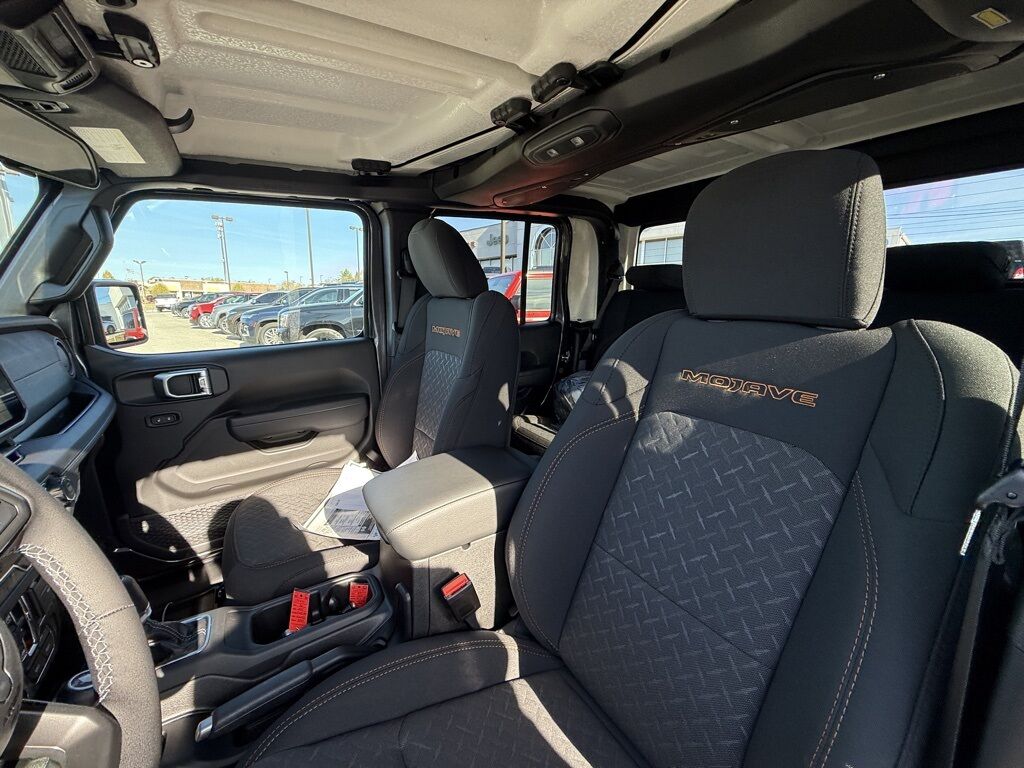 2026 Jeep Gladiator Mojave Crestwood KY