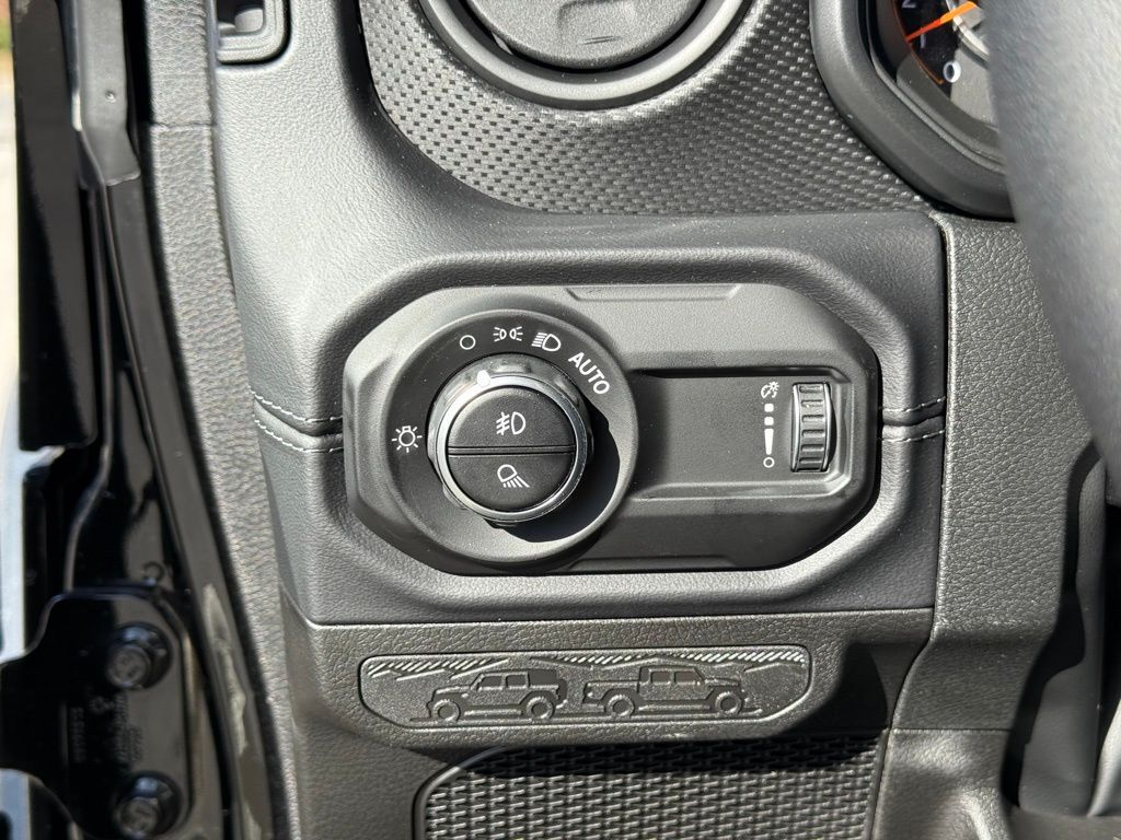 2026 Jeep Gladiator Mojave Crestwood KY