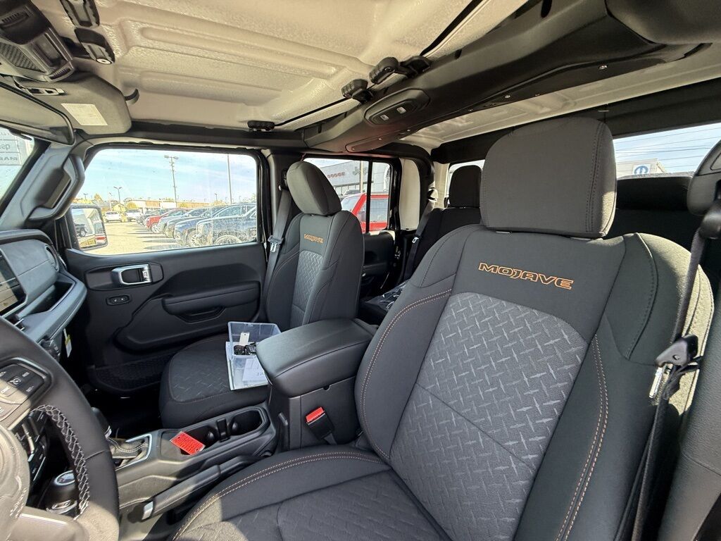 2026 Jeep Gladiator Mojave Crestwood KY