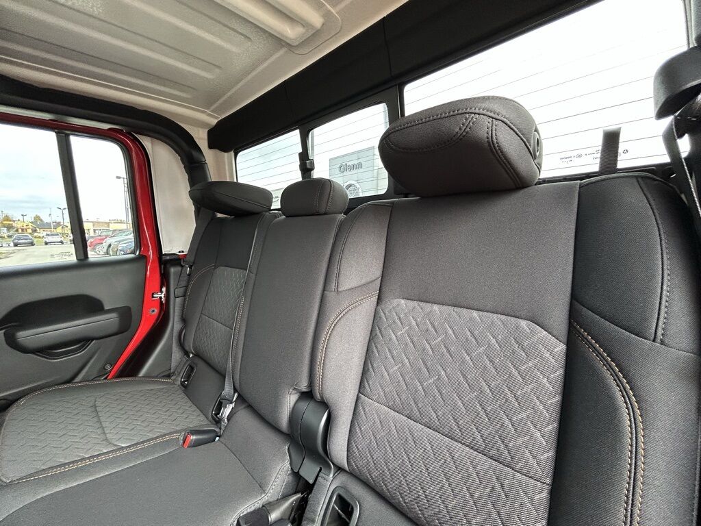 2026 Jeep Gladiator Mojave Crestwood KY