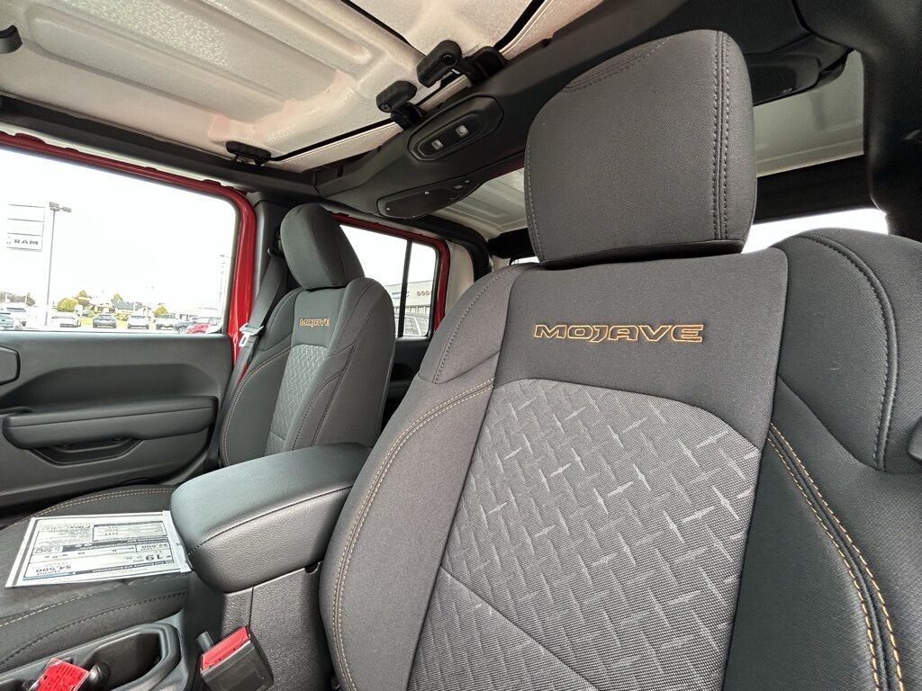 2026 Jeep Gladiator Mojave Crestwood KY