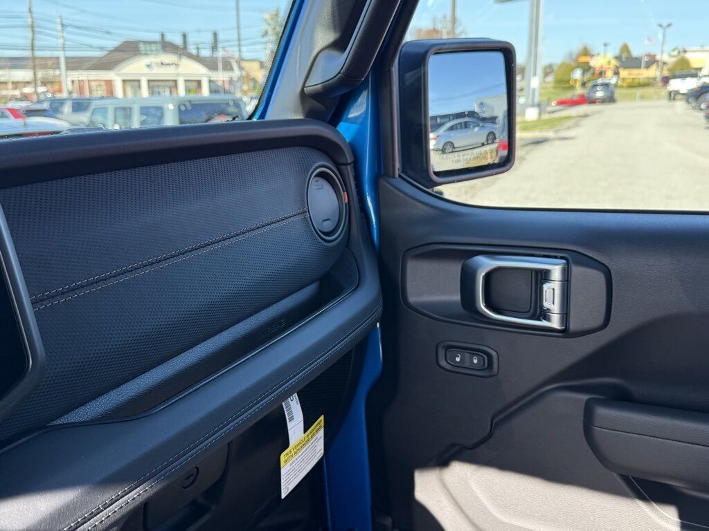 2026 Jeep Gladiator Mojave Crestwood KY