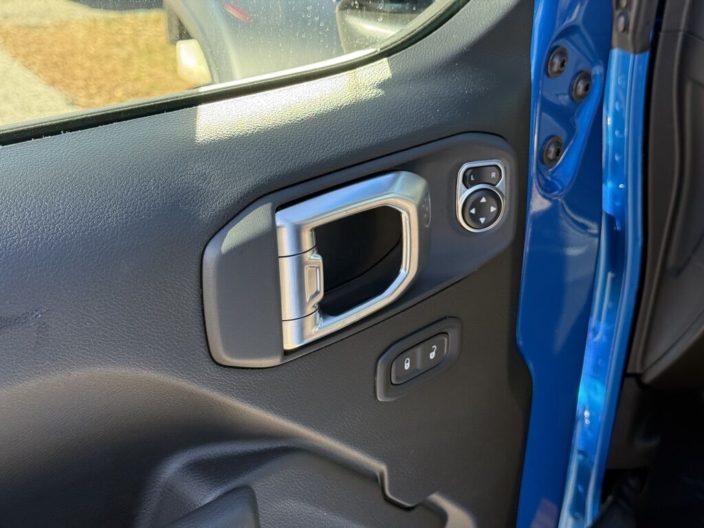 2026 Jeep Gladiator Mojave Crestwood KY