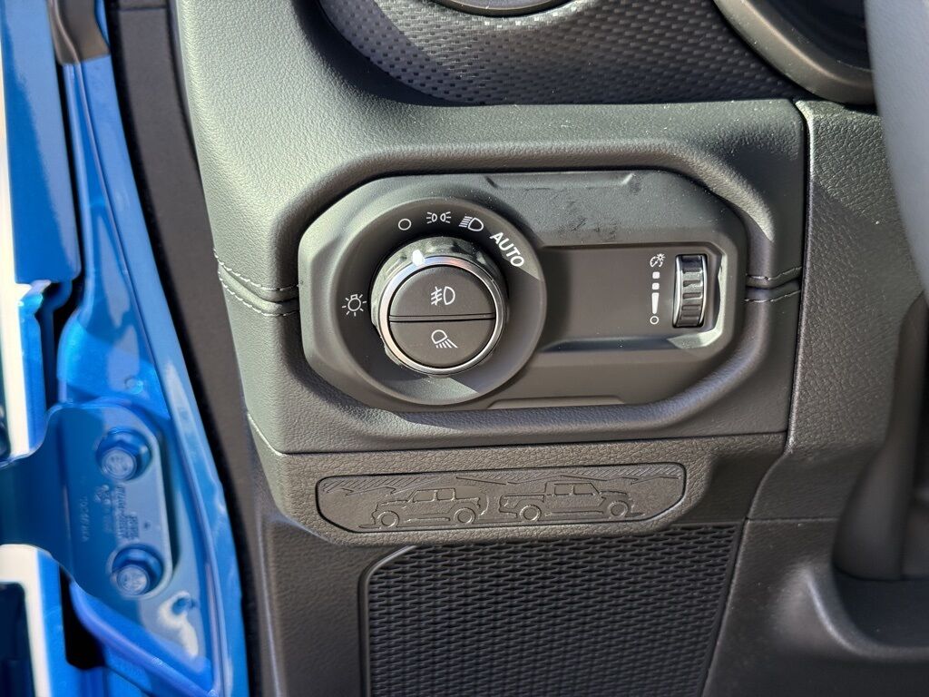 2026 Jeep Gladiator Mojave Crestwood KY