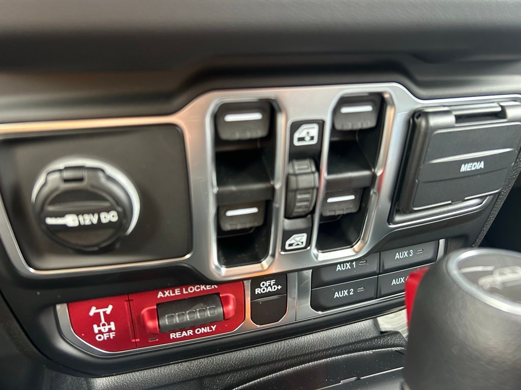 2026 Jeep Gladiator Mojave Crestwood KY