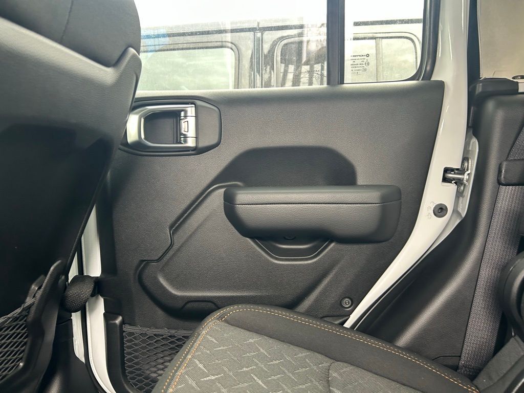 2026 Jeep Gladiator Mojave Crestwood KY