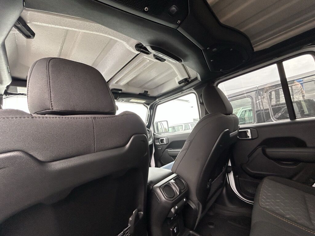 2026 Jeep Gladiator Mojave Crestwood KY