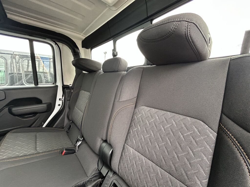 2026 Jeep Gladiator Mojave Crestwood KY