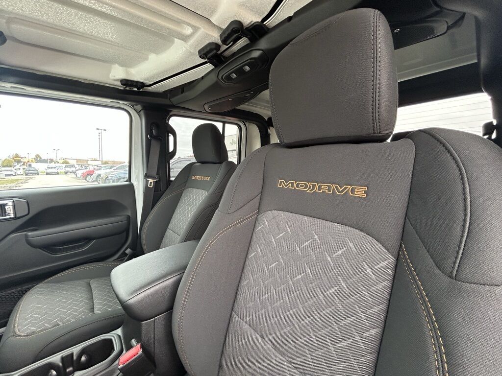 2026 Jeep Gladiator Mojave Crestwood KY