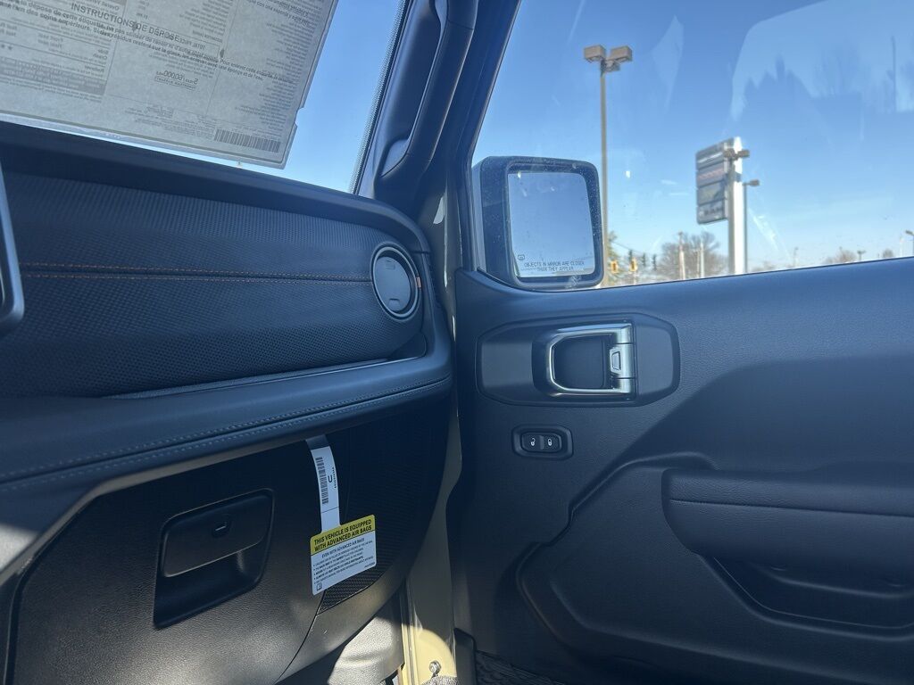 2026 Jeep Gladiator Mojave Crestwood KY