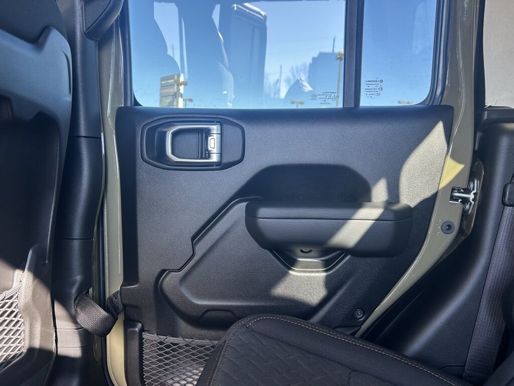 2026 Jeep Gladiator Mojave Crestwood KY