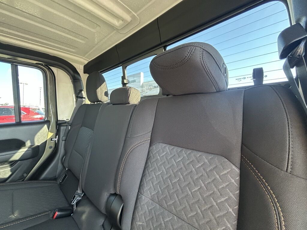 2026 Jeep Gladiator Mojave Crestwood KY