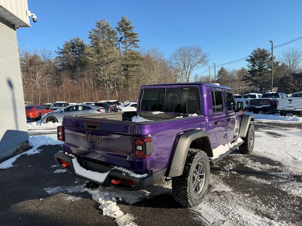 2026 Jeep Gladiator Mojave Orange MA