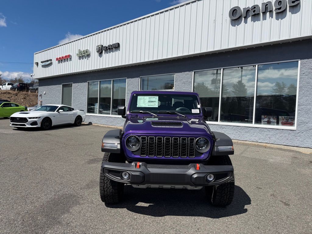 2026 Jeep Gladiator Mojave Orange MA