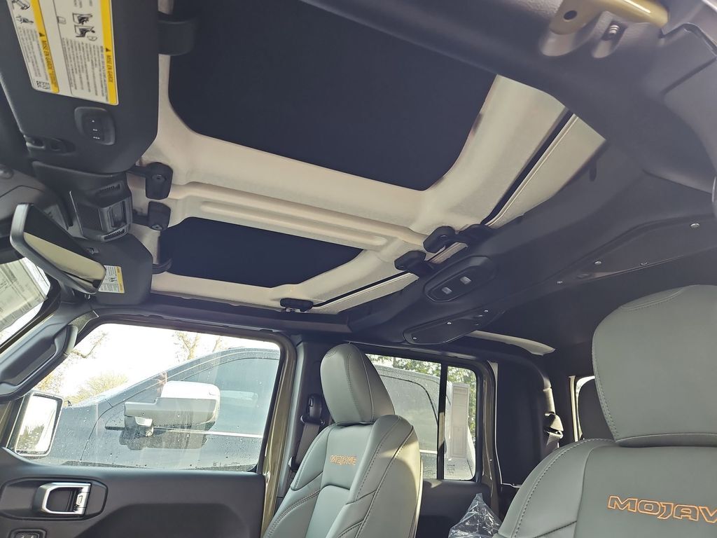 2026 Jeep Gladiator Mojave Gresham OR