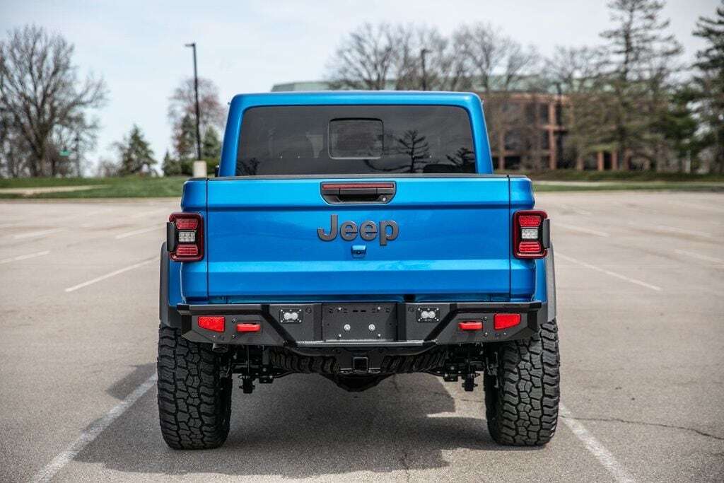 2026 Jeep Gladiator RUBICON 4X4 Orange MA