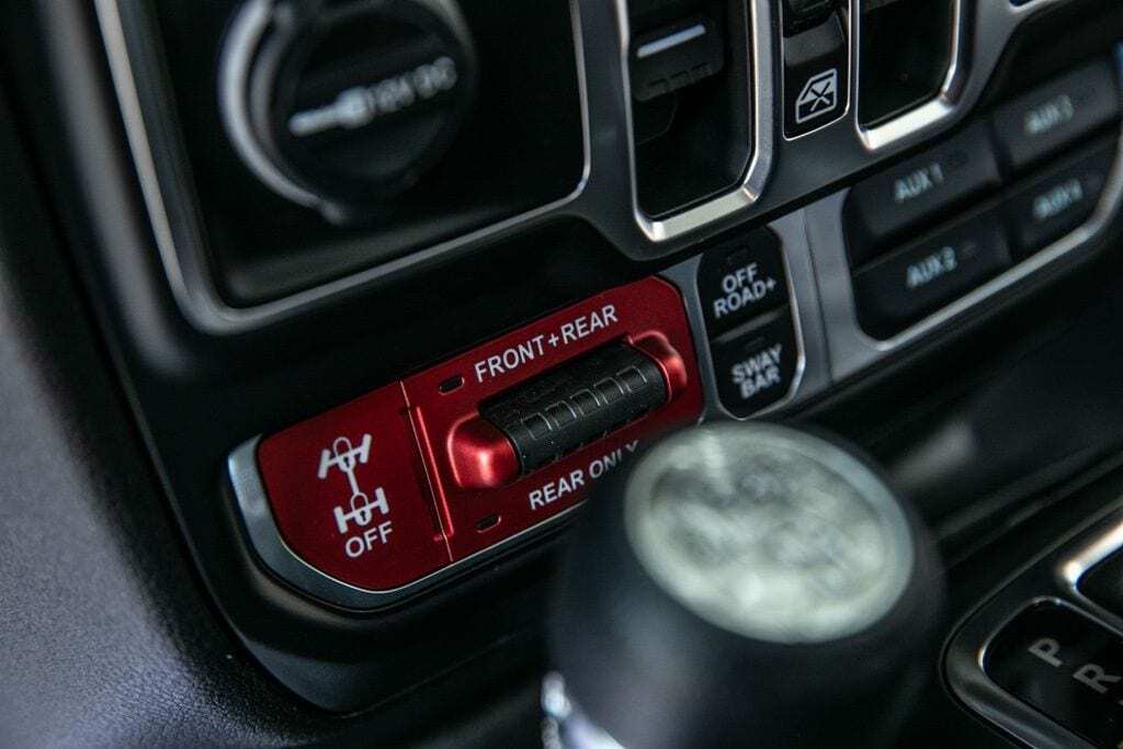 2026 Jeep Gladiator RUBICON 4X4 Orange MA