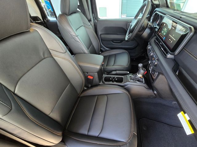 2026 Jeep Gladiator Sahara Folsom CA