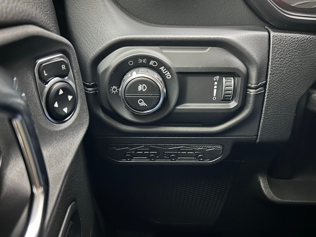 2026 Jeep Gladiator Sahara Portland OR
