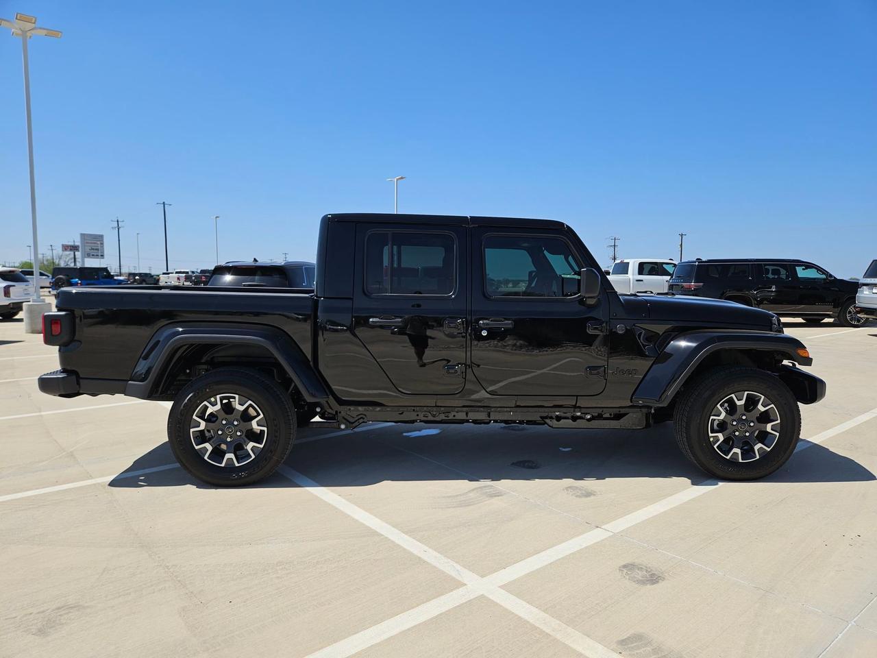 2026 Jeep Gladiator Sahara