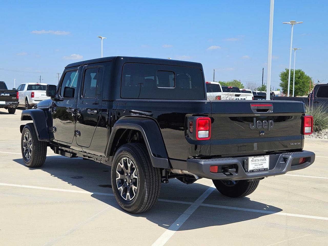 2026 Jeep Gladiator Sahara Castroville TX