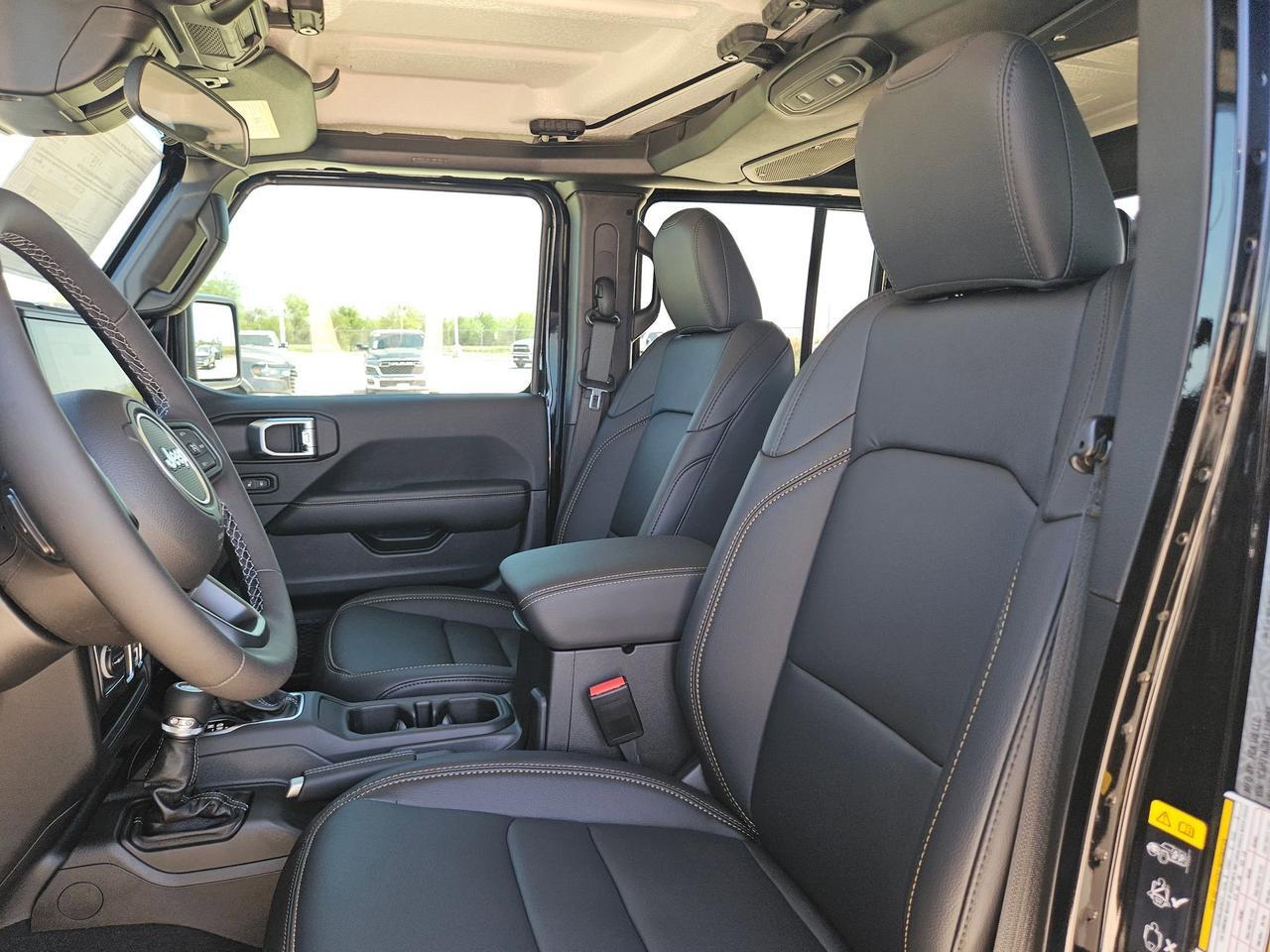 2026 Jeep Gladiator Sahara Castroville TX