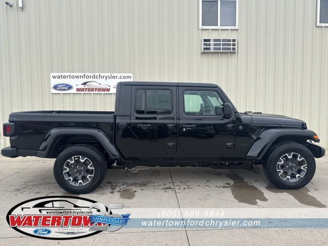 2026 Jeep Gladiator Sahara
